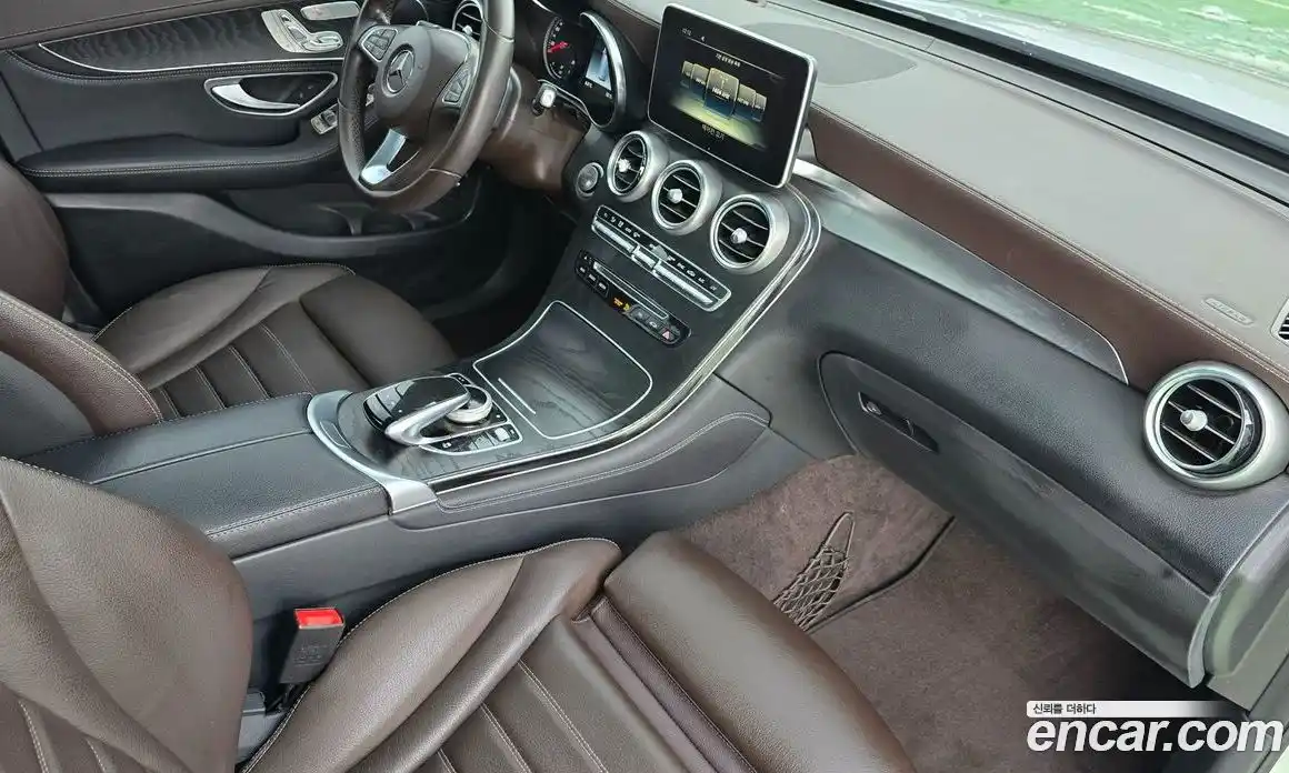 Mercedes-Benz GLC-Class 2018 2.1 Автомат в Москве № 194222, фото 10