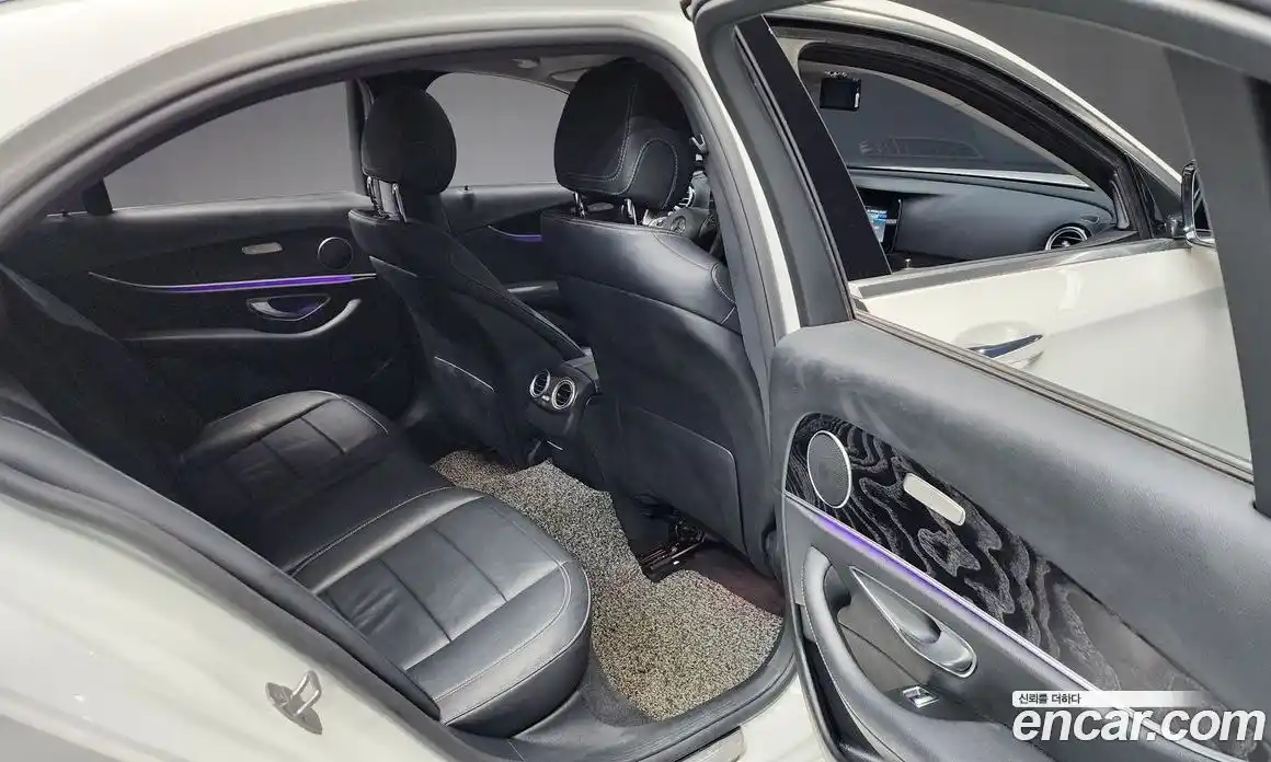 Mercedes-Benz E-Class 2017 1.9 Автомат в Москве № 194998, фото 10