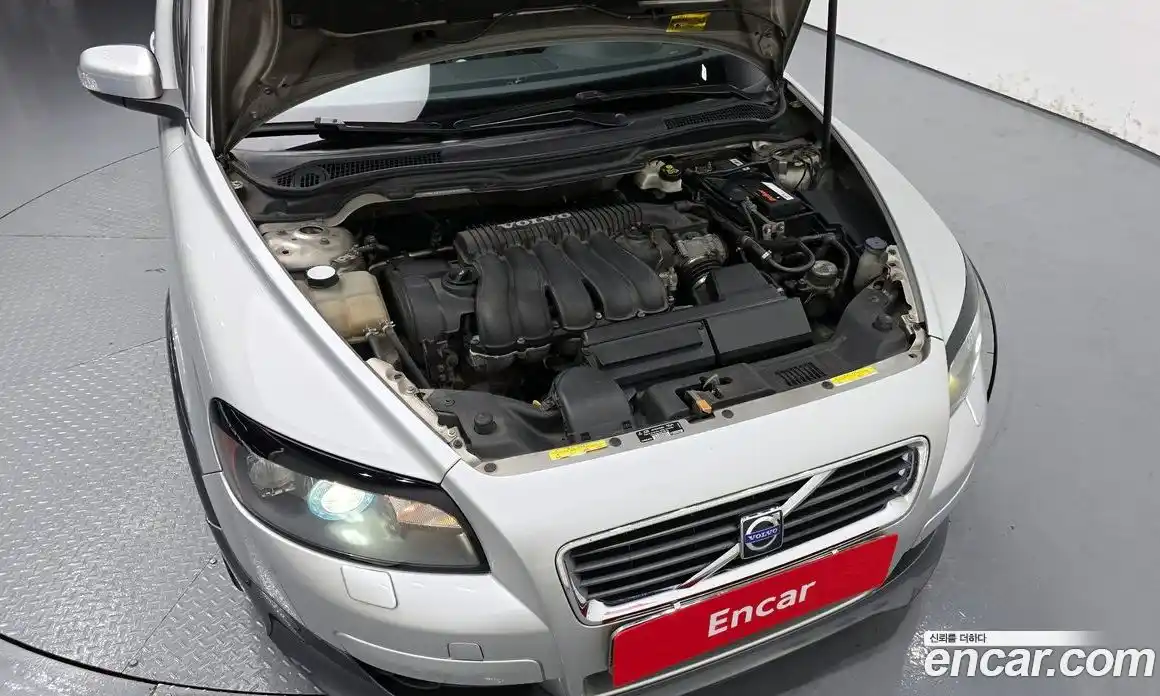 Volvo C30 2007 2.4 Автомат в Москве № 195474, фото 6