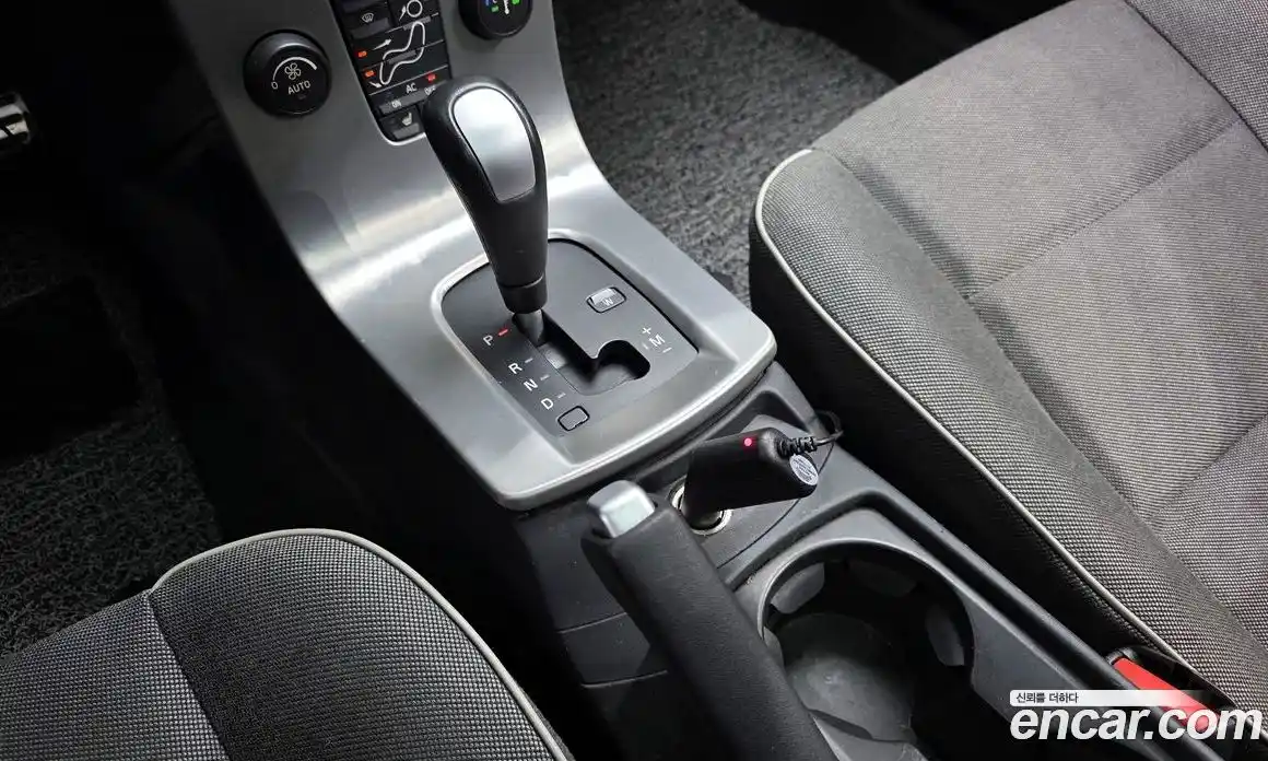 Volvo C30 2007 2.4 Автомат в Москве № 195474, фото 9