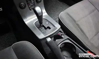 Volvo C30 2007 2.4 Автомат в Москве № 195474, миниатюра 9