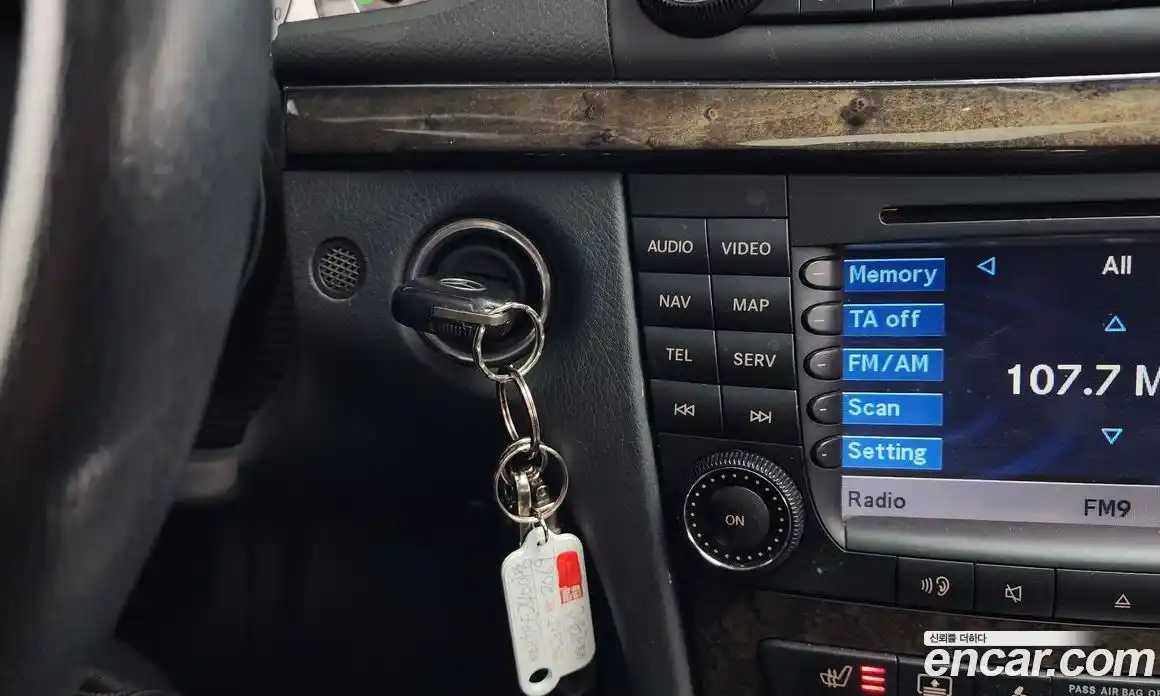 Mercedes-Benz E-Class 2005 2.6 Автомат в Москве № 195504, фото 17