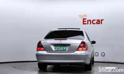 Mercedes-Benz E-Class 2005 2.6 Автомат в Москве № 195504, миниатюра 4