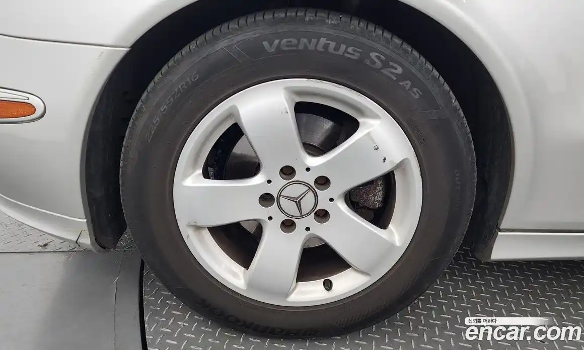 Mercedes-Benz E-Class 2005 2.6 Автомат в Москве № 195504, фото 5