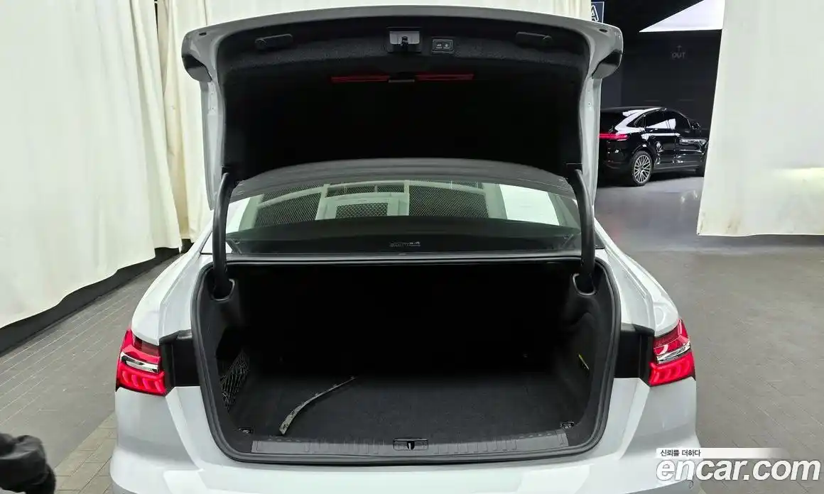 Audi A6 2021 2.0 Автомат в Москве № 196495, фото 4