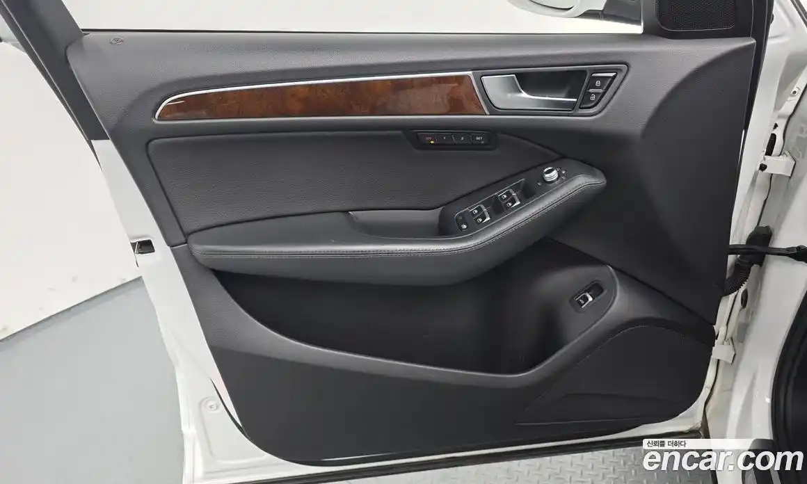 Audi Q5 2015 2.0 Автомат в Москве № 196534, фото 3