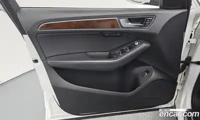 Audi Q5 2015 2.0 Автомат в Москве № 196534, миниатюра 3