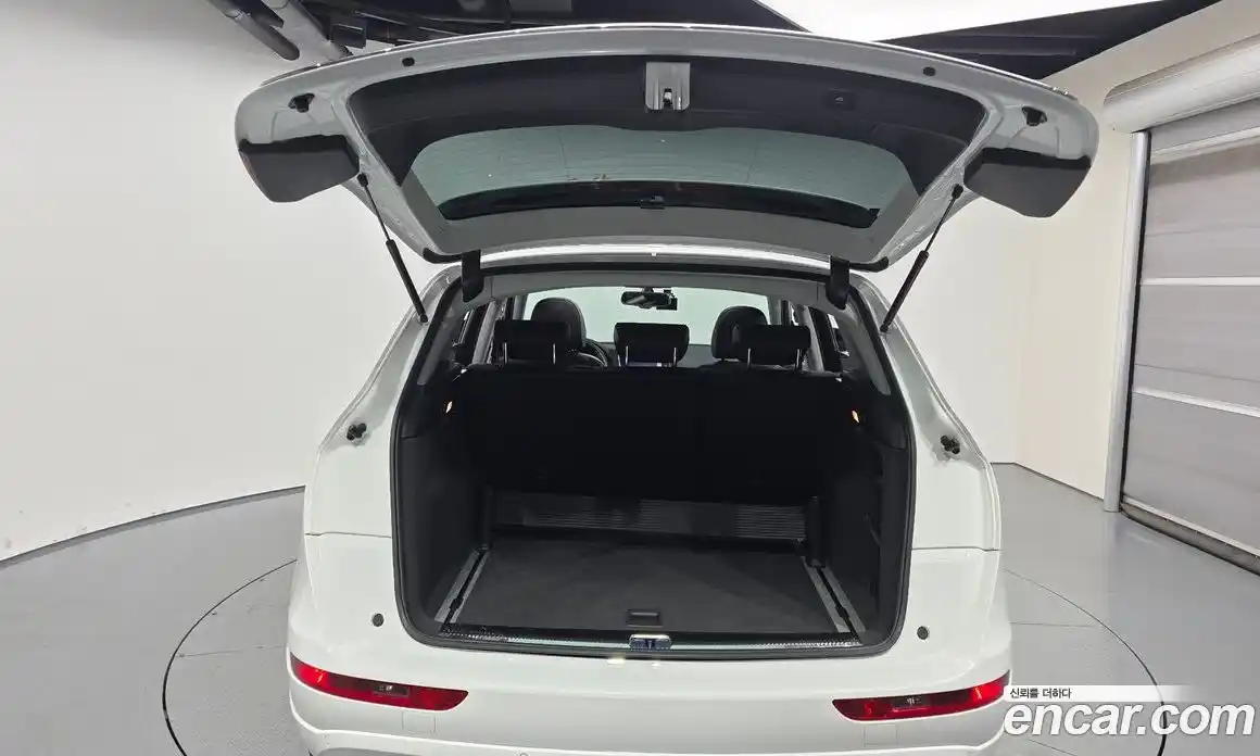 Audi Q5 2015 2.0 Автомат в Москве № 196534, фото 10