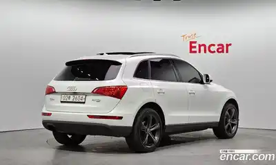 Audi Q5 2010 2.0 Автомат в Москве № 196601, миниатюра 2