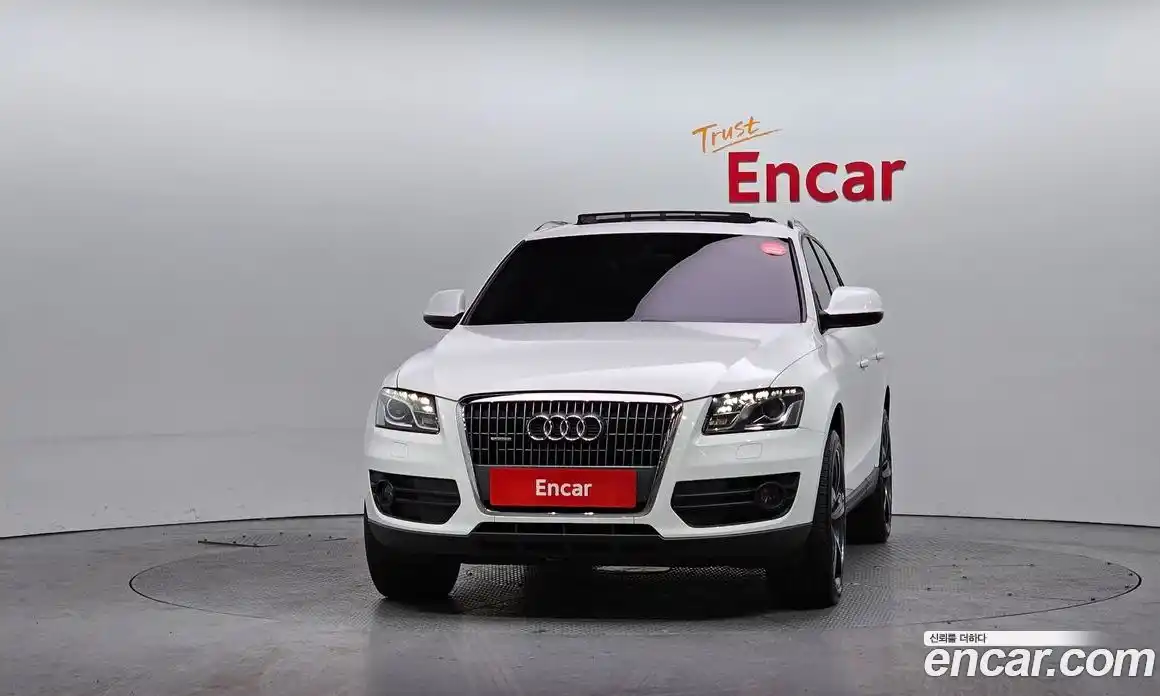 Audi Q5 2010 2.0 Автомат в Москве № 196601, фото 3