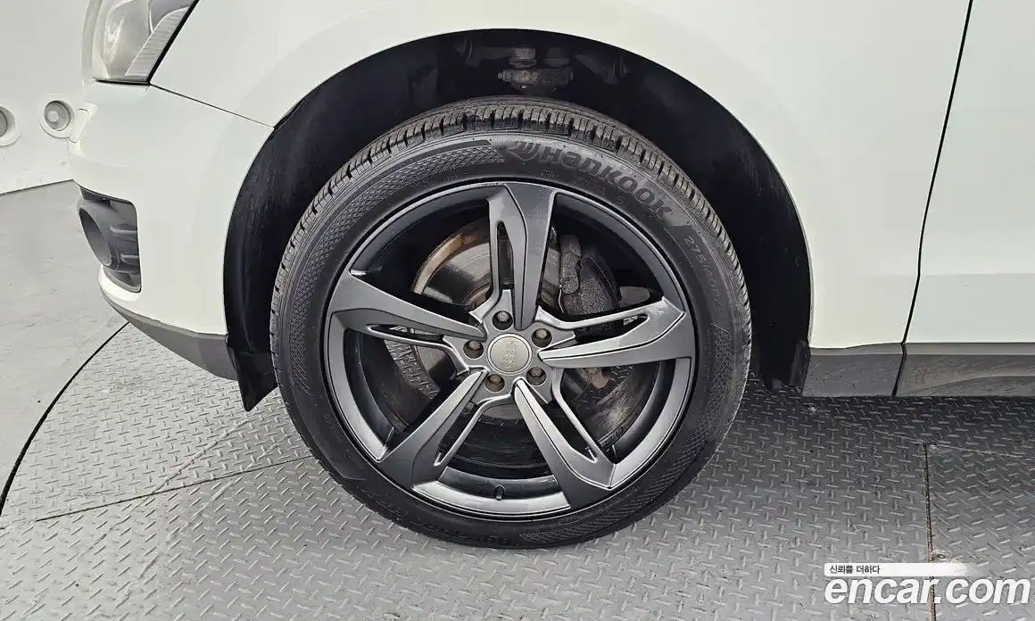 Audi Q5 2010 2.0 Автомат в Москве № 196601, фото 5