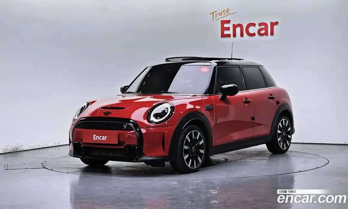 Mini Cooper 2022 2.0 Автомат в Москве № 197005, фото 15