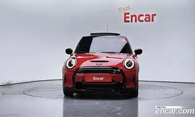 Mini Cooper 2022 2.0 Автомат в Москве № 197005, миниатюра 3