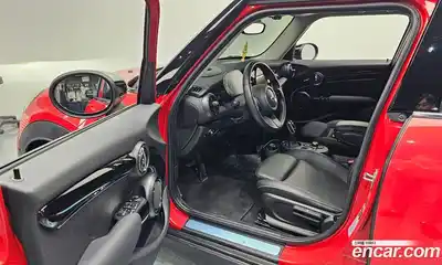 Mini Cooper 2022 2.0 Автомат в Москве № 197005, миниатюра 8