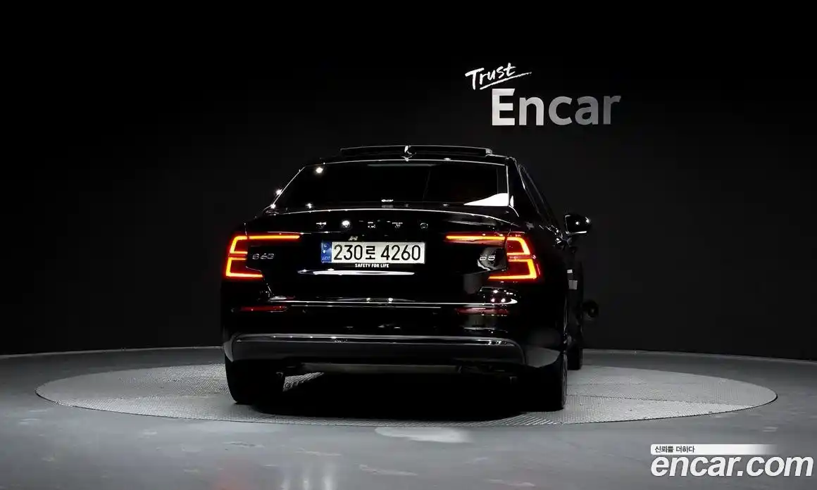 Volvo S60 2023 2.0 Автомат в Москве № 197039, фото 12