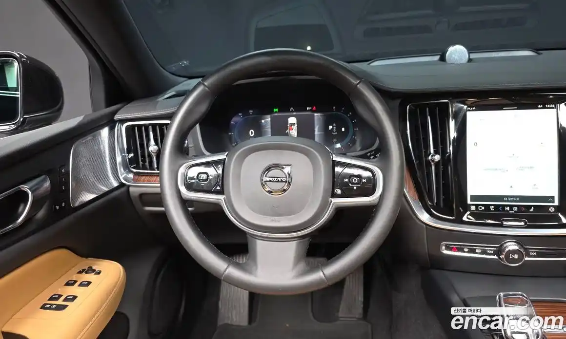 Volvo S60 2023 2.0 Автомат в Москве № 197039, фото 14