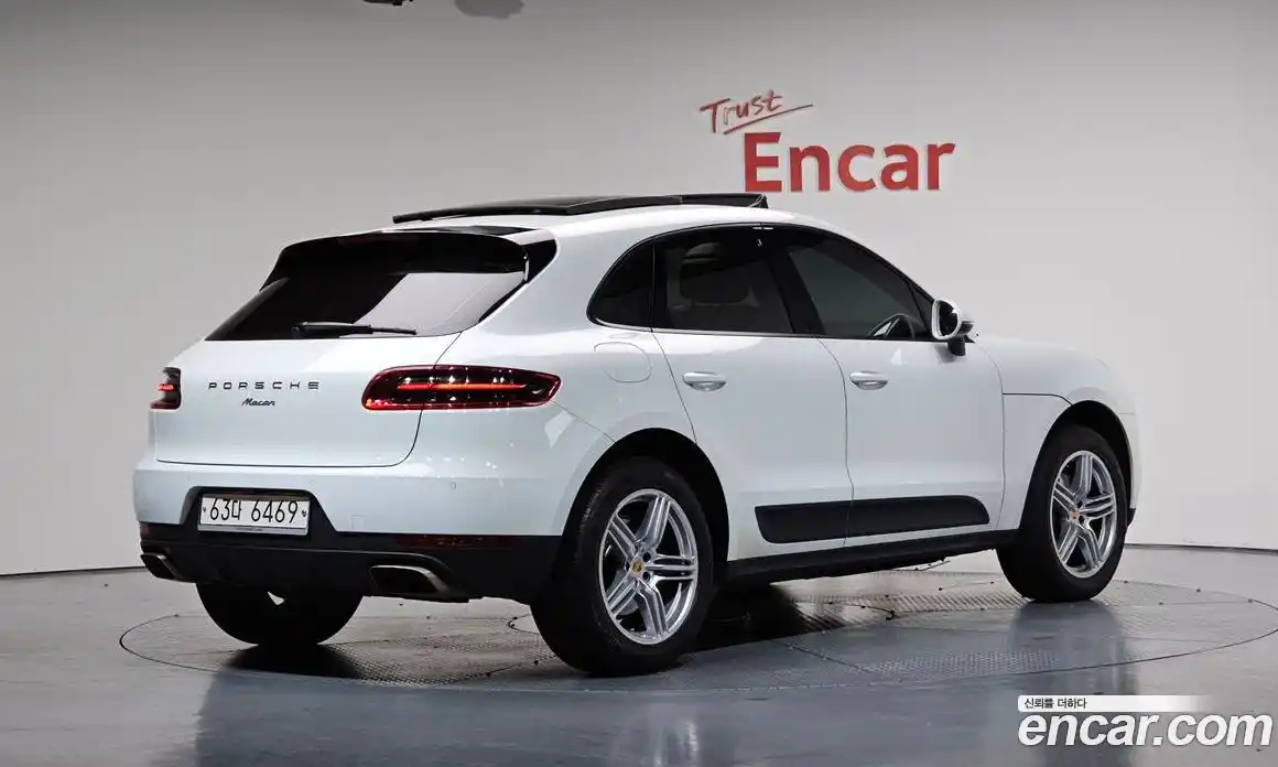 Porsche Macan 2017 2.0 Автомат в Москве № 197472, фото 12