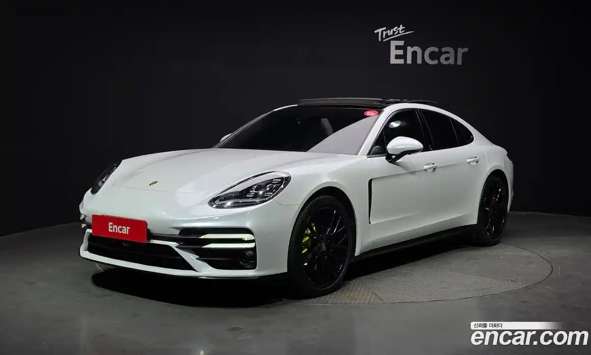 Porsche Panamera 2018 3.0 Автомат в Москве № 197610, фото 1