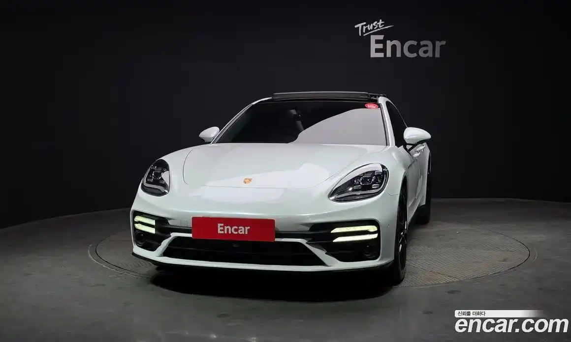 Porsche Panamera 2018 3.0 Автомат в Москве № 197610, фото 3