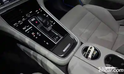 Porsche Panamera 2018 3.0 Автомат в Москве № 197610, миниатюра 9