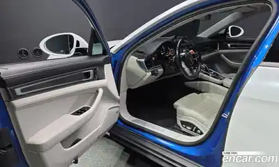 Porsche Panamera 2018 3.0 Автомат в Москве № 197610, миниатюра 10