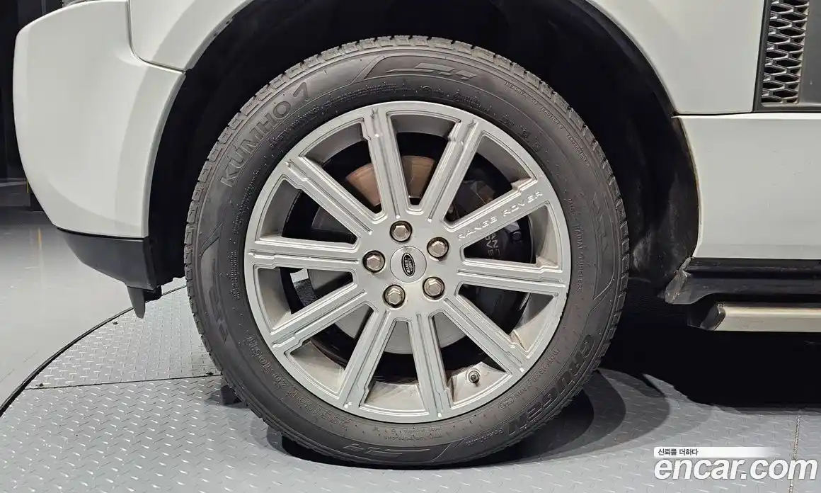 Land Rover Range-Rover 2011 5.0 Автомат в Москве № 198138, фото 3