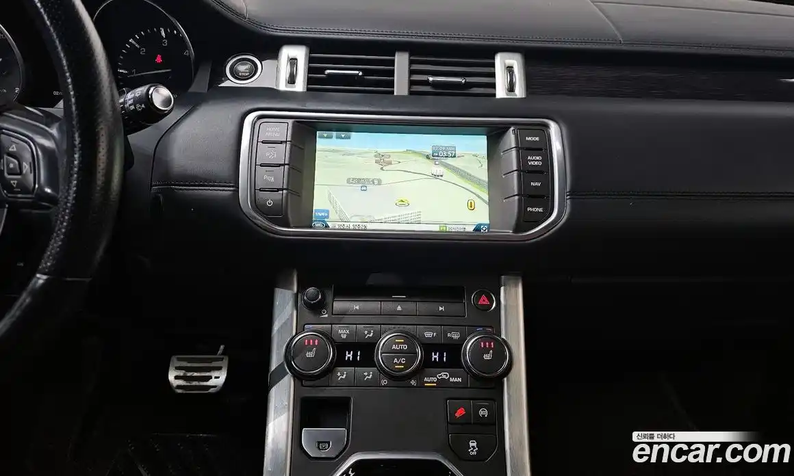 Land Rover Range-Rover Evoque 2014 2.2 Автомат в Москве № 198290, фото 16