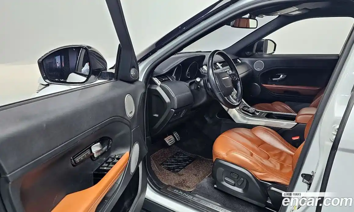 Land Rover Range-Rover Evoque 2014 2.2 Автомат в Москве № 198290, фото 5