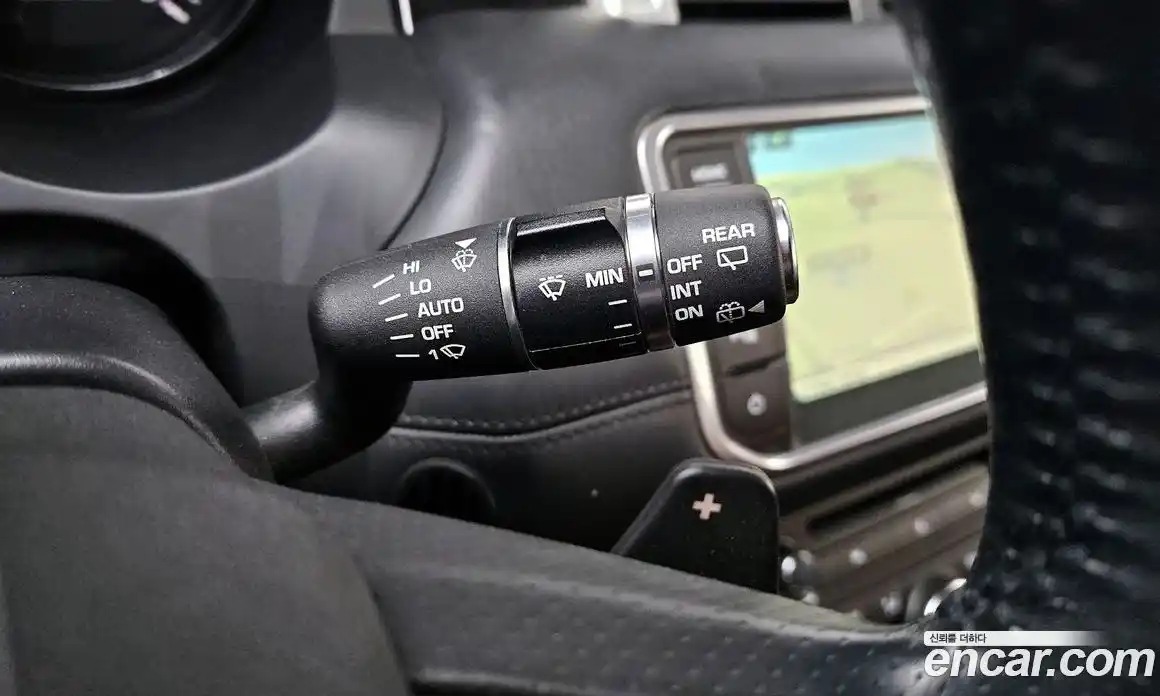 Land Rover Range-Rover Evoque 2014 2.2 Автомат в Москве № 198290, фото 9