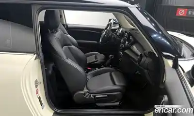 Mini Cooper 2016 1.5 Автомат в Москве № 198485, миниатюра 4