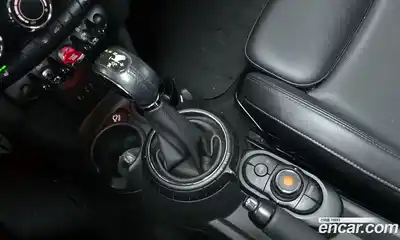 Mini Cooper 2016 1.5 Автомат в Москве № 198485, миниатюра 6