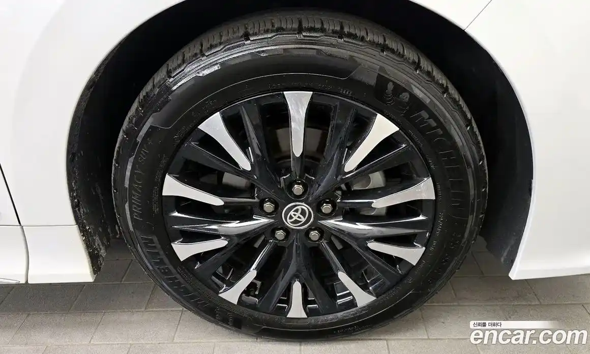 Toyota Alphard 2024 2.5 Автомат в Москве № 199577, фото 15