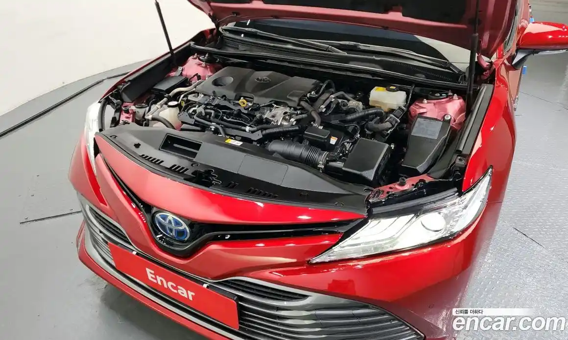 Toyota Camry 2018 2.5 Автомат в Москве № 199592, фото 14