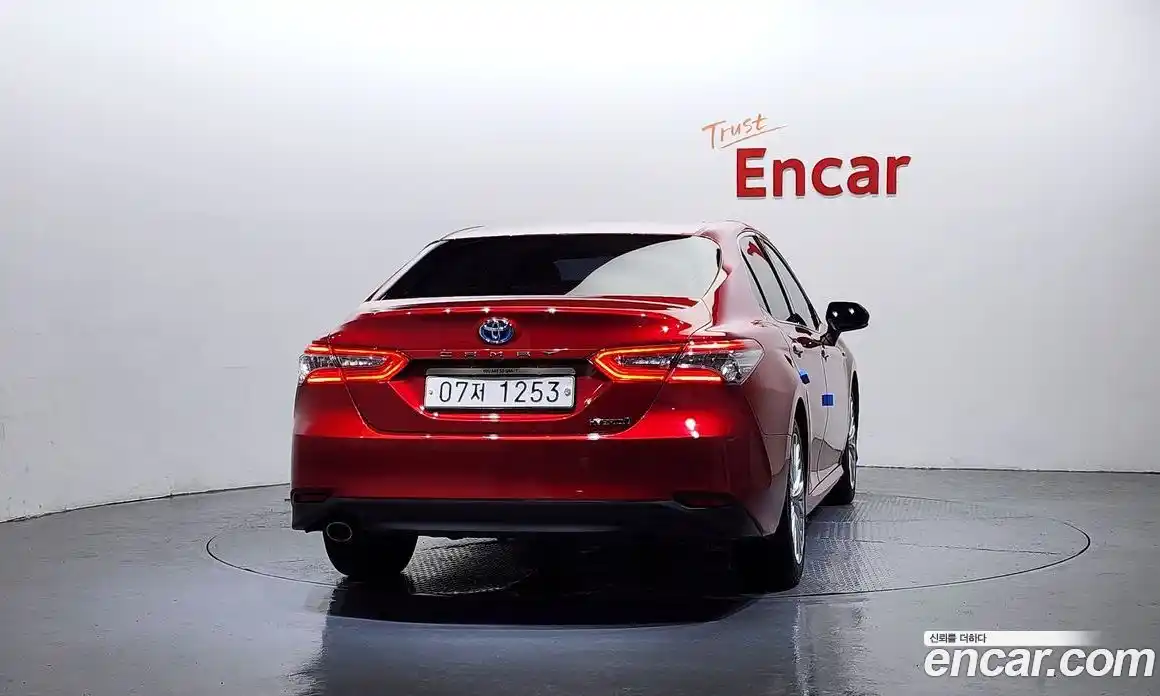 Toyota Camry 2018 2.5 Автомат в Москве № 199592, фото 17