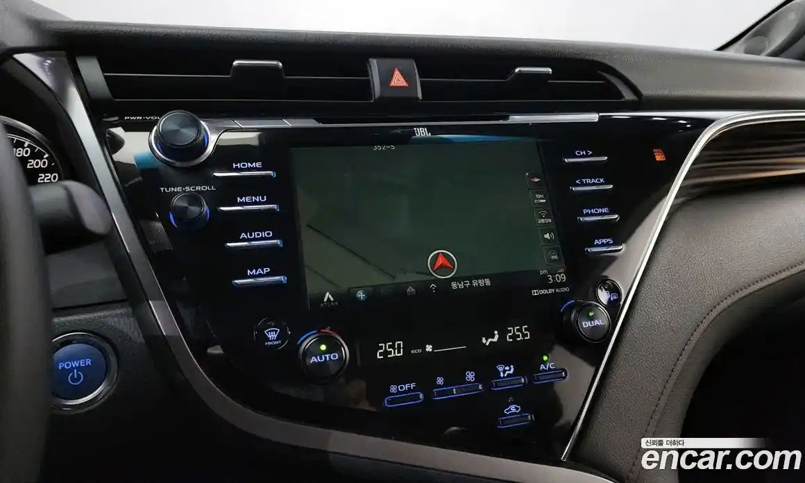 Toyota Camry 2018 2.5 Автомат в Москве № 199592, фото 18