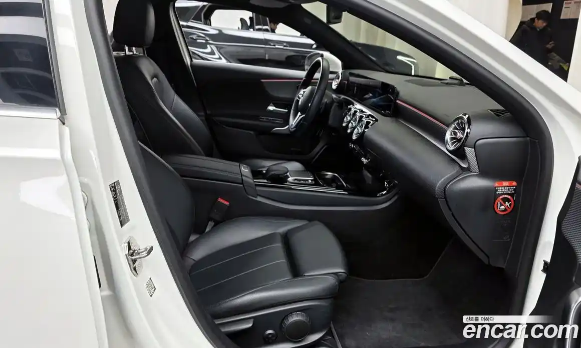 Mercedes-Benz A-Class 2021 2.0 Автомат в Москве № 207681, фото 13