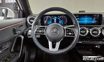 Mercedes-Benz A-Class 2021 2.0 Автомат в Москве № 207681, миниатюра 3