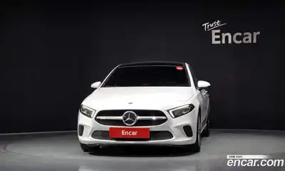 Mercedes-Benz A-Class 2021 2.0 Автомат в Москве № 207681, миниатюра 4