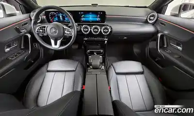 Mercedes-Benz A-Class 2021 2.0 Автомат в Москве № 207681, миниатюра 9