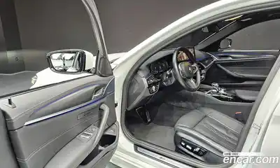 BMW 5-Series 2023 2.0 Автомат в Москве № 210544, миниатюра 5