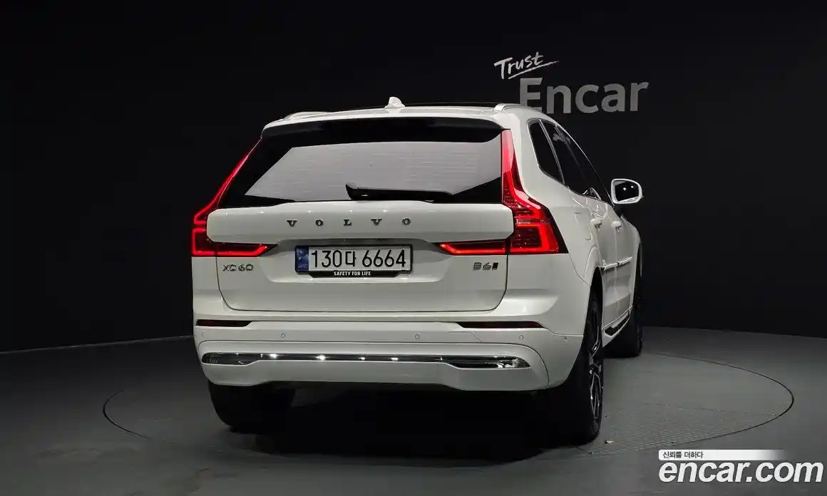 Volvo XC60 2024 2.0 Автомат в Москве № 212793, фото 15