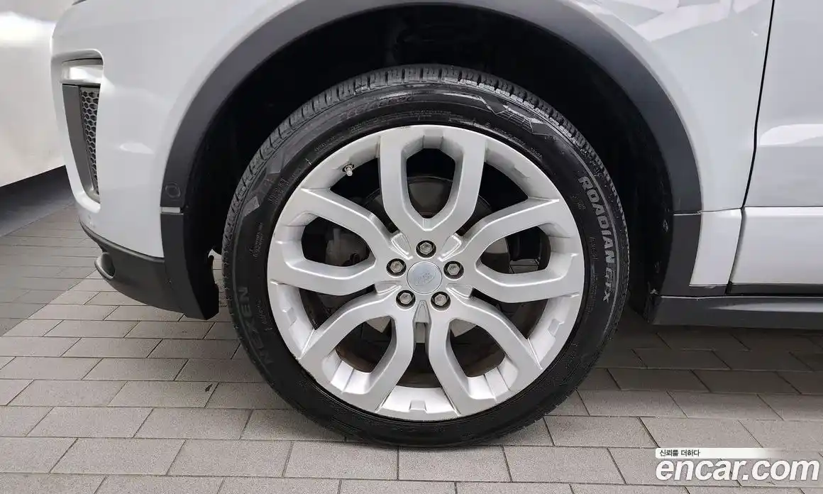 Land Rover Range-Rover Evoque 2016 2.0 Автомат в Москве № 213579, фото 5