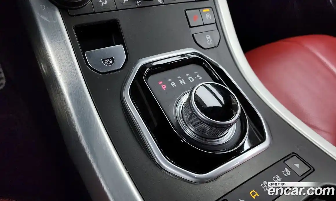 Land Rover Range-Rover Evoque 2016 2.0 Автомат в Москве № 213579, фото 9