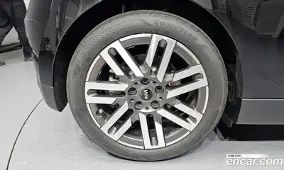 Mini Cooper 2024 0.1 Автомат в Москве № 213909, миниатюра 5