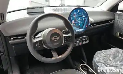 Mini Cooper 2024 0.1 Автомат в Москве № 213909, миниатюра 7