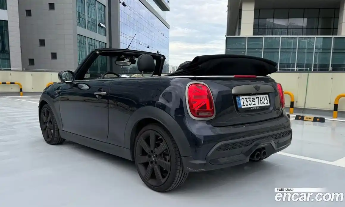 Mini Cooper Convertible 2024 2.0 Автомат в Москве № 213996, фото 12