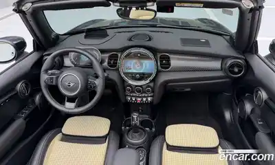 Mini Cooper Convertible 2024 2.0 Автомат в Москве № 213996, миниатюра 3