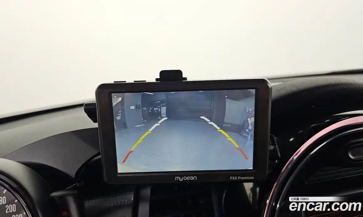 Mini Cooper 2015 1.5 Автомат в Москве № 214351, фото 8