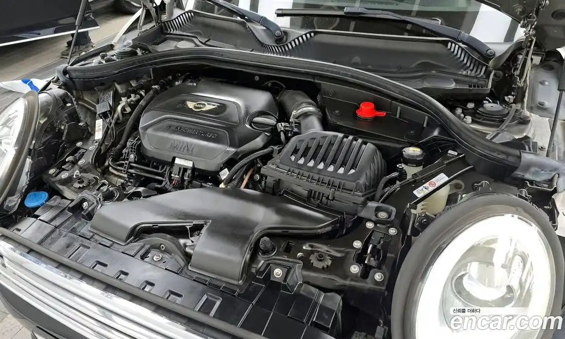 Mini Clubman 2017 2.0 Автомат в Москве № 214356, фото 7