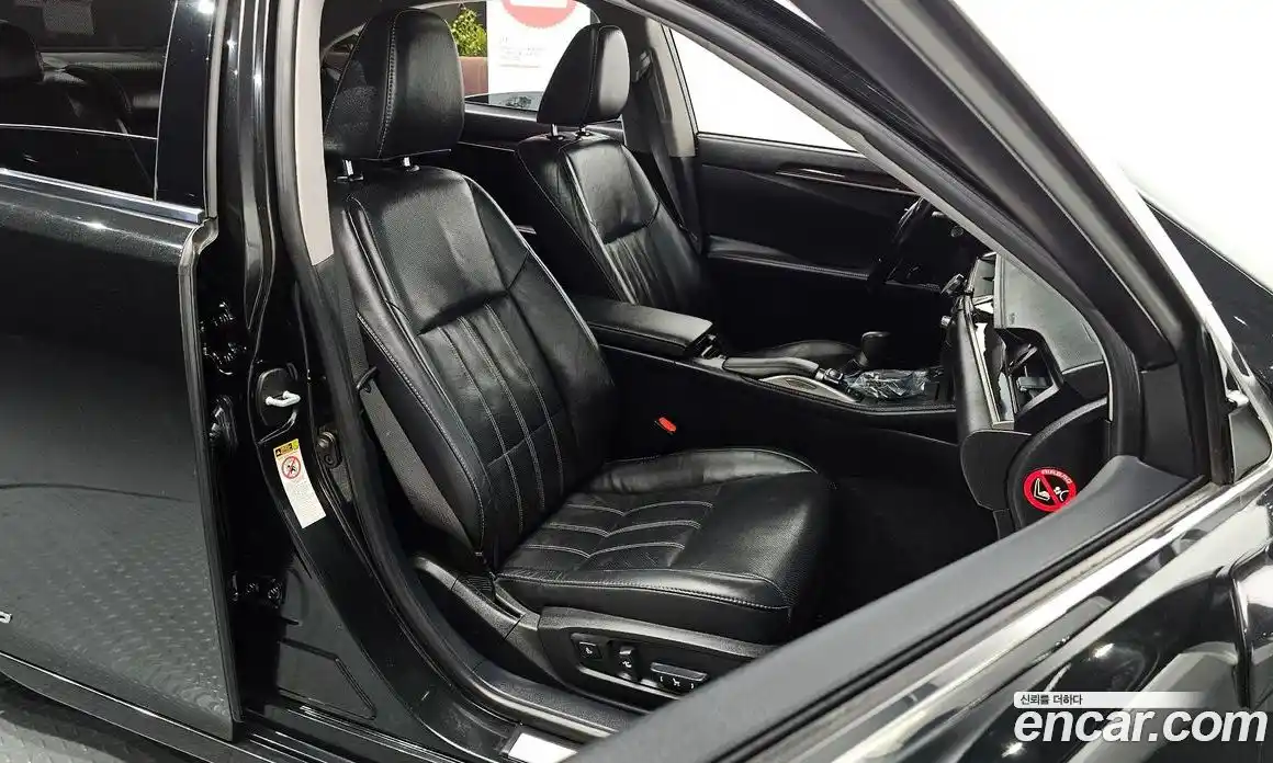 Lexus ES 2018 2.5 Автомат в Москве № 214682, фото 13